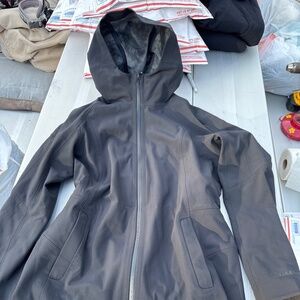 Lululemon Rain Rebel Black 10